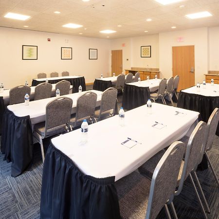 Holiday Inn Express Hotel & Suites Detroit-Utica By Ihg Eksteriør bilde
