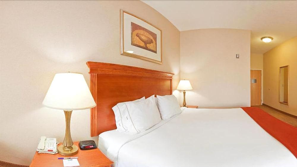 Holiday Inn Express Hotel & Suites Detroit-Utica By Ihg Eksteriør bilde