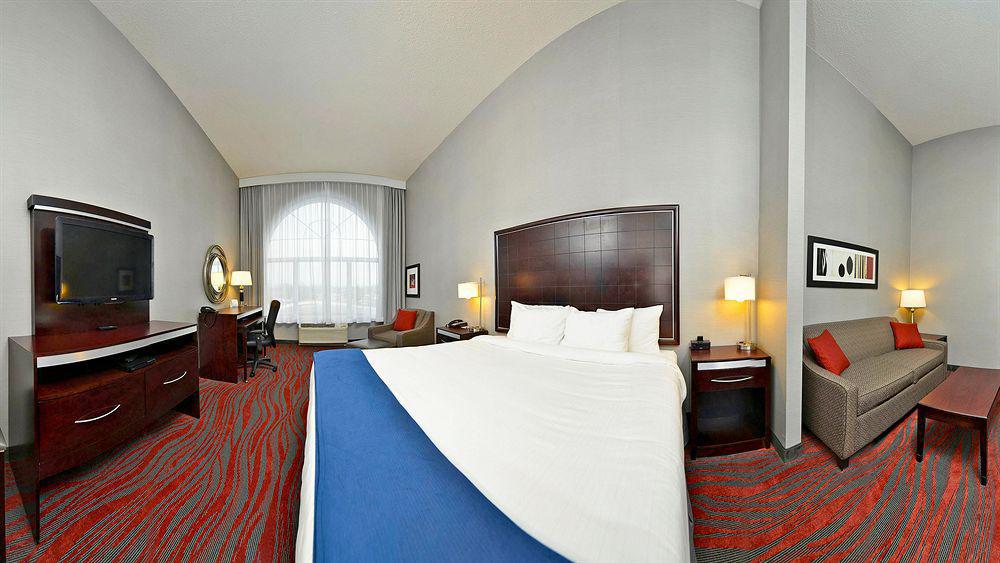 Holiday Inn Express Hotel & Suites Detroit-Utica By Ihg Eksteriør bilde
