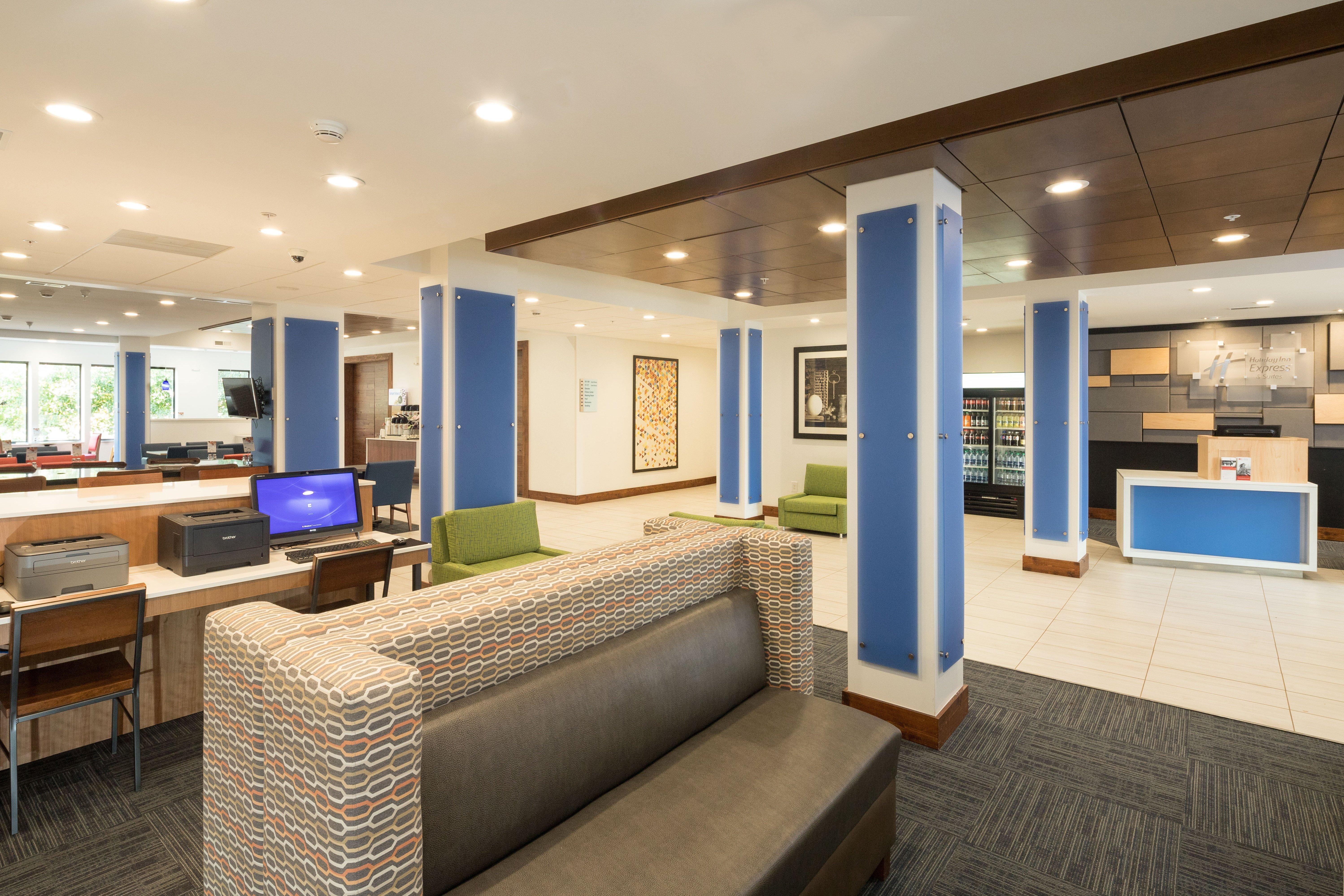 Holiday Inn Express Hotel & Suites Detroit-Utica By Ihg Eksteriør bilde