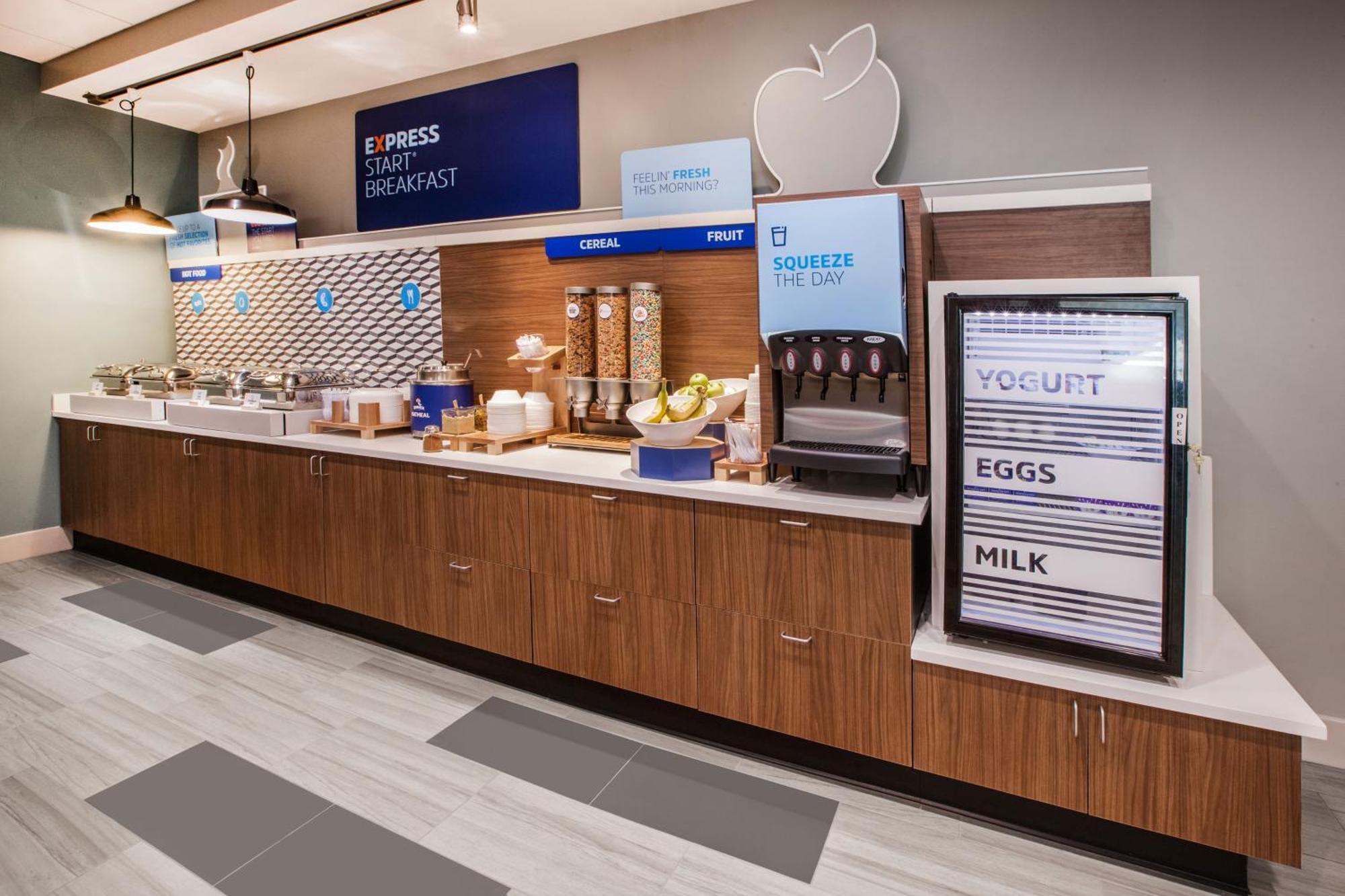 Holiday Inn Express Hotel & Suites Detroit-Utica By Ihg Eksteriør bilde