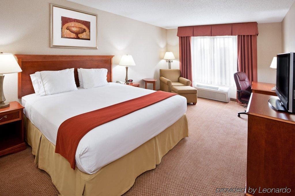 Holiday Inn Express Hotel & Suites Detroit-Utica By Ihg Eksteriør bilde