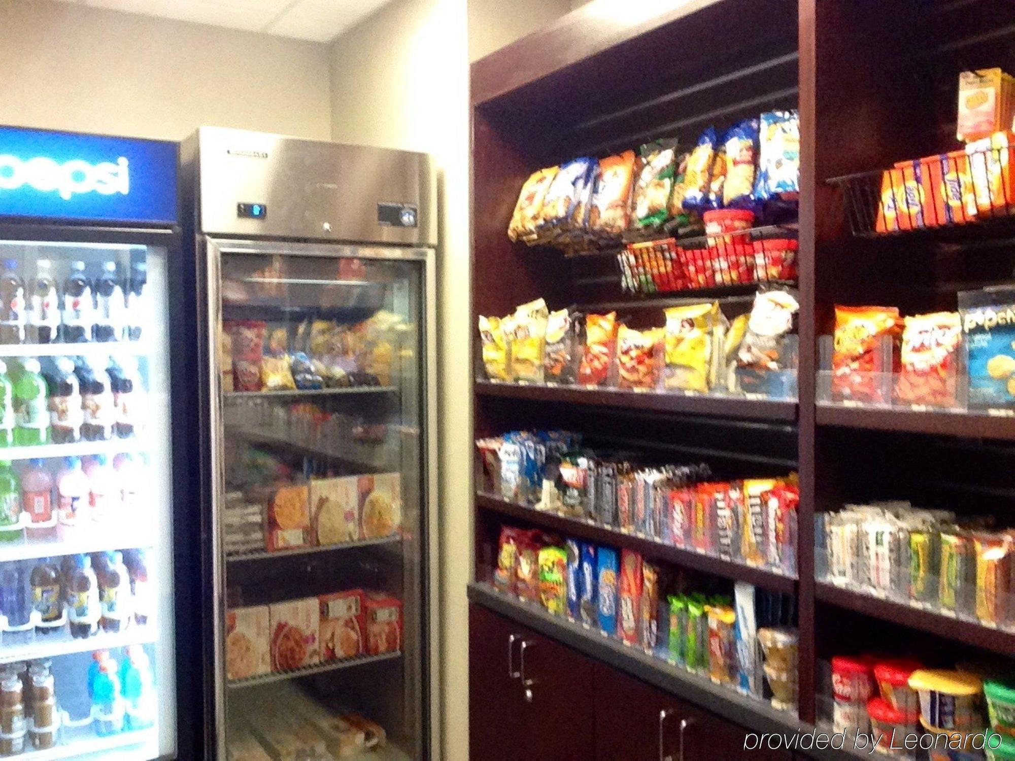 Holiday Inn Express Hotel & Suites Detroit-Utica By Ihg Eksteriør bilde